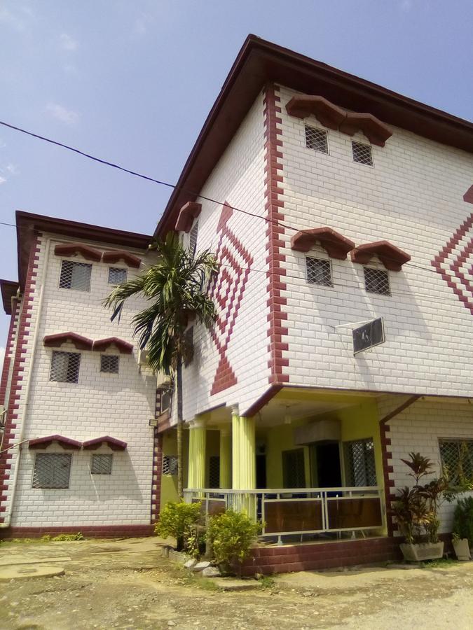 Hotel Kdv Bonaberi Ngoại thất bức ảnh