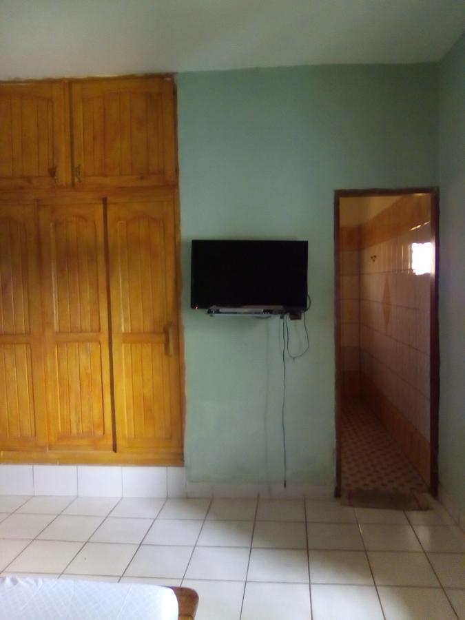 Hotel Kdv Bonaberi Ngoại thất bức ảnh